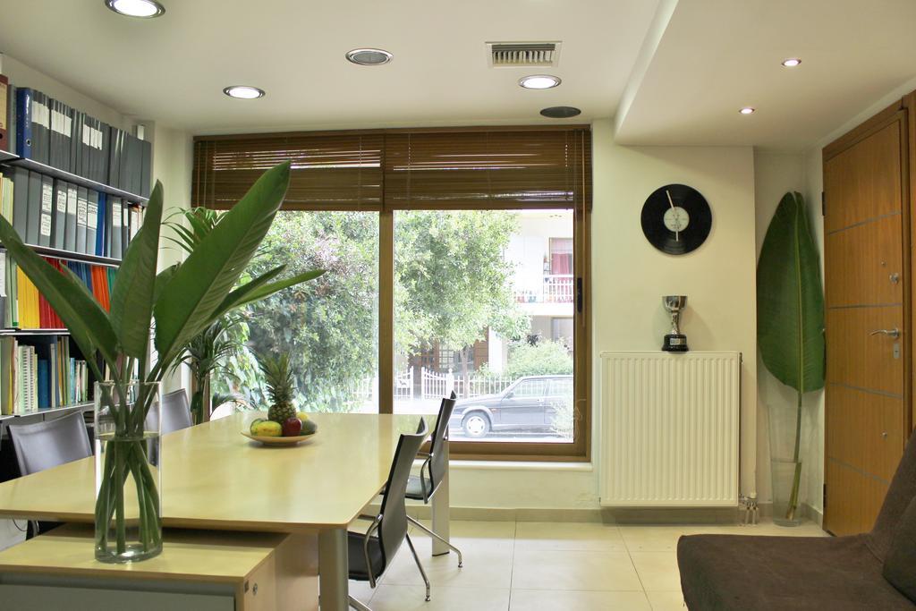 Appartement Luxurious Loft With Garden à Athènes Extérieur photo