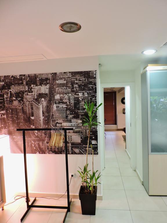 Appartement Luxurious Loft With Garden à Athènes Extérieur photo