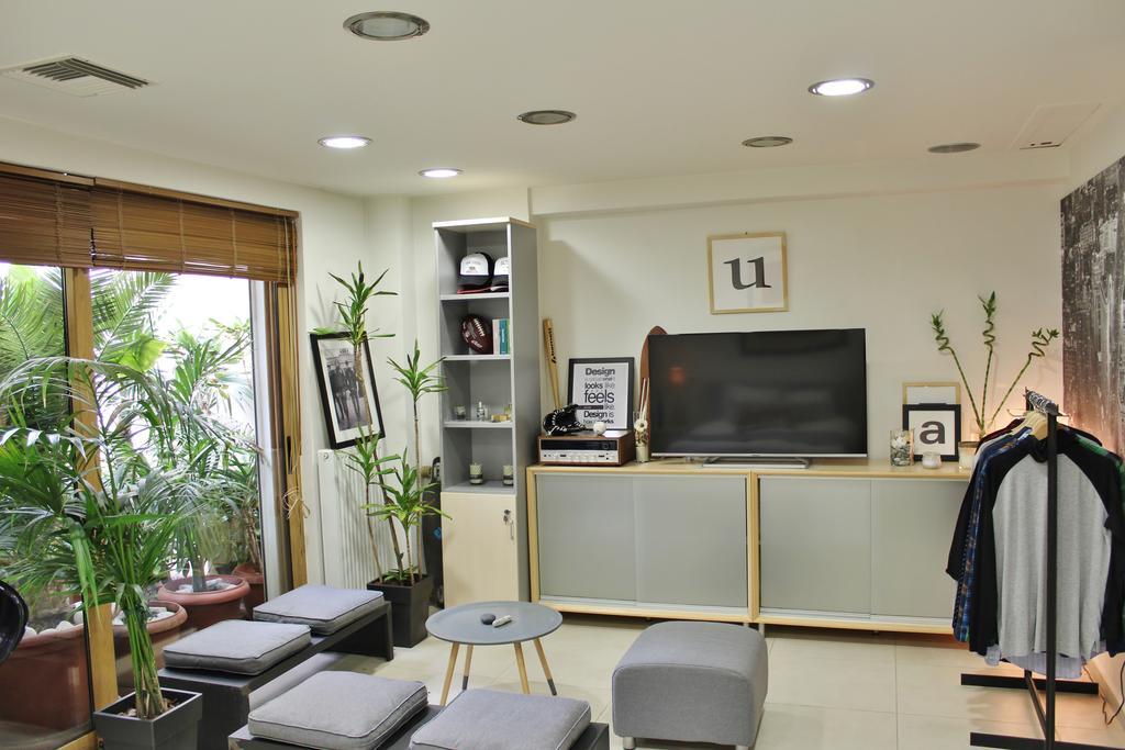 Appartement Luxurious Loft With Garden à Athènes Extérieur photo